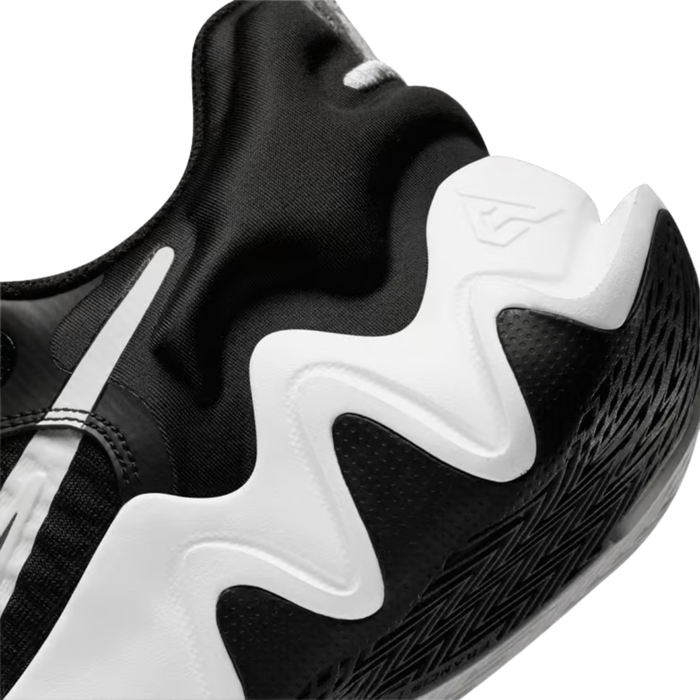 Nike Men's Giannis Immortality Basketball Shoes - CZ4099-010