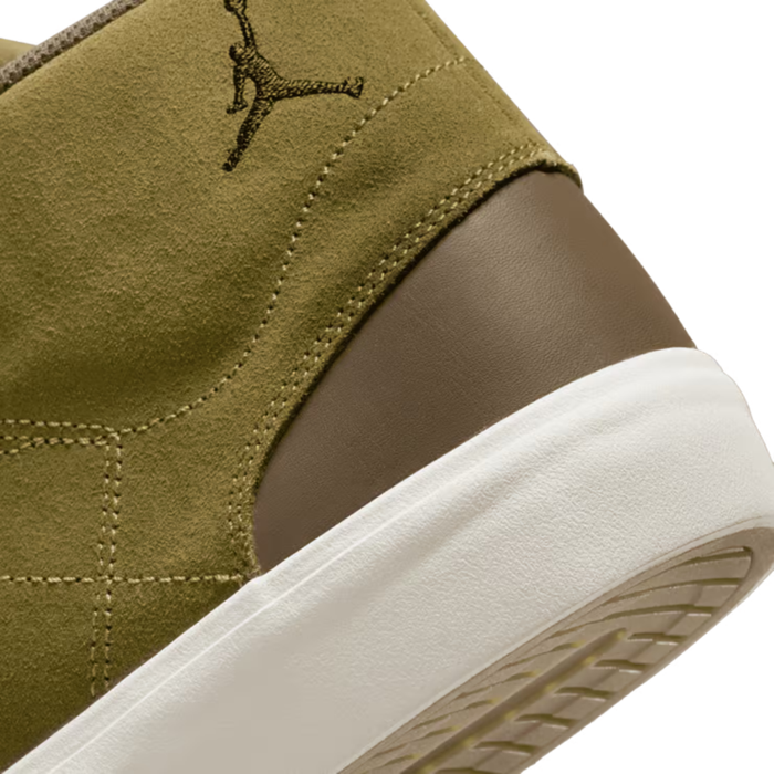 Jordan Men’s Series Mid Shoe – DA8026-331