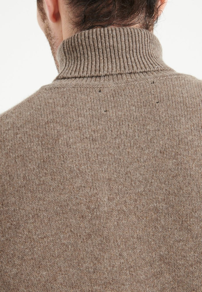 LUKE 15 Pull col roulé en cachemire 4 fils taupe