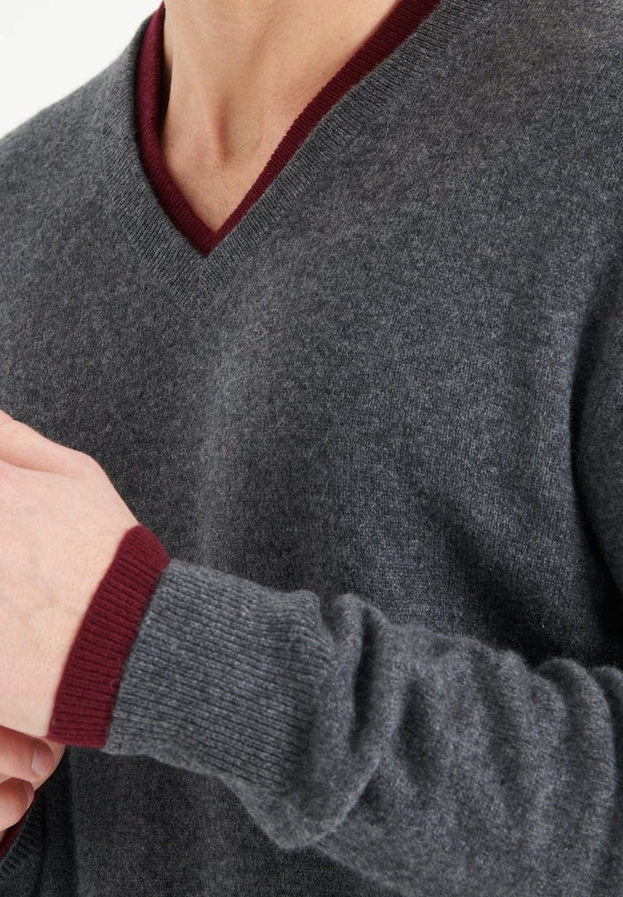 LUKE 1 Pull col V en cachemire gris anthracite