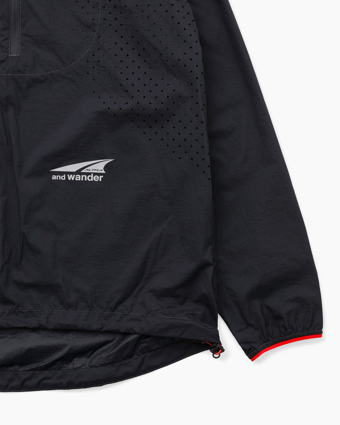 ALTRA × and Wander Ventilation Wind Jacket Navy