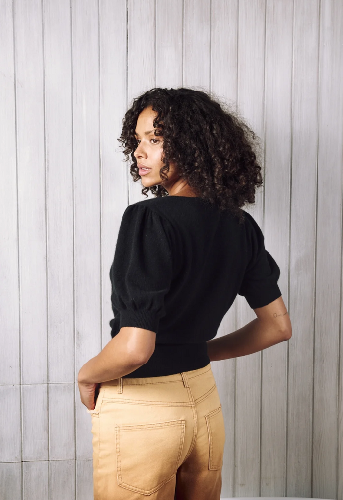Baja Bliss Puff Button Top