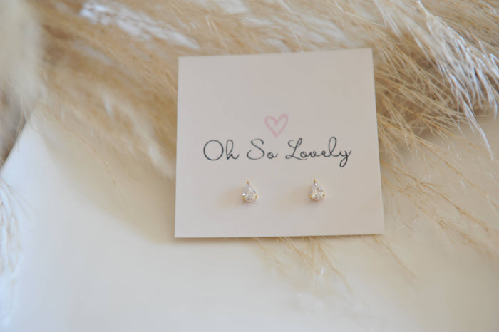 Bonita year drop stud earrings