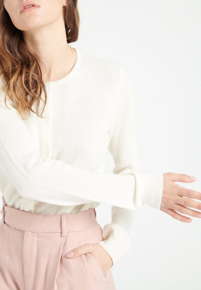 LILLY 4 Cardigan col rond en cachemire cintré blanc écru