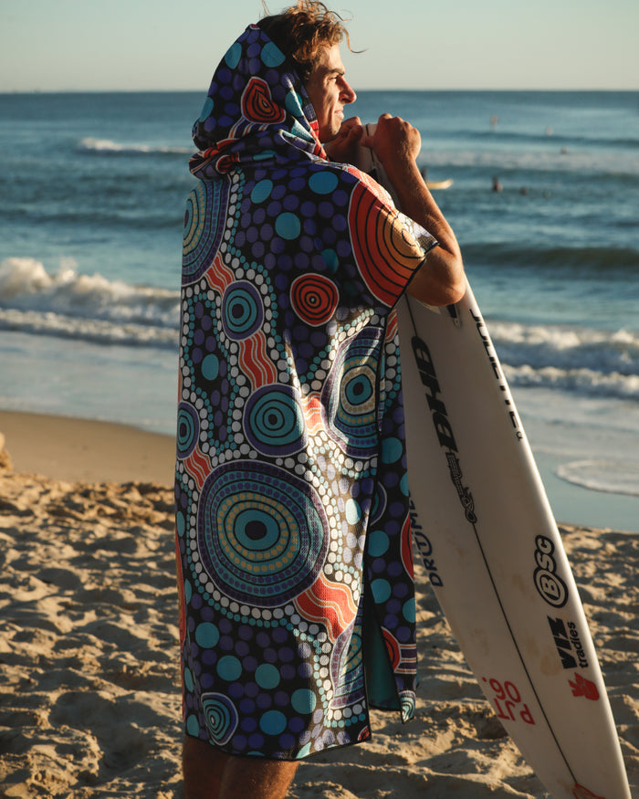 DT25 | Hogarth Arts - 'The Journey' Poncho Towel