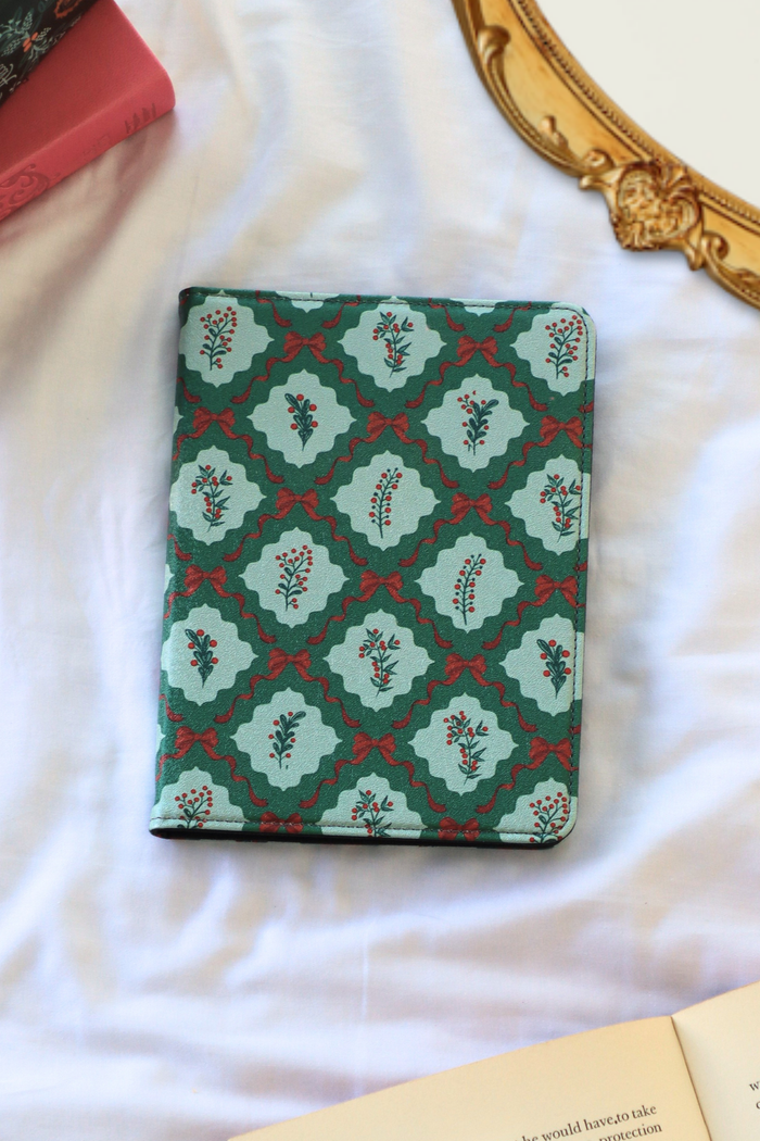 holly jolly kindle case