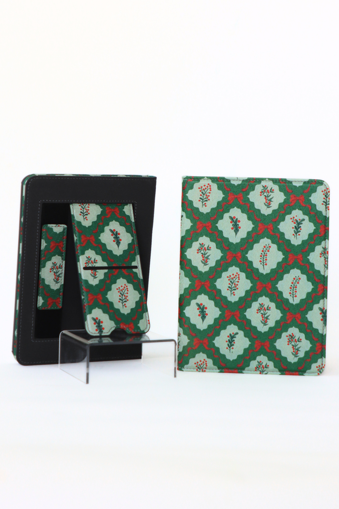 holly jolly kindle case
