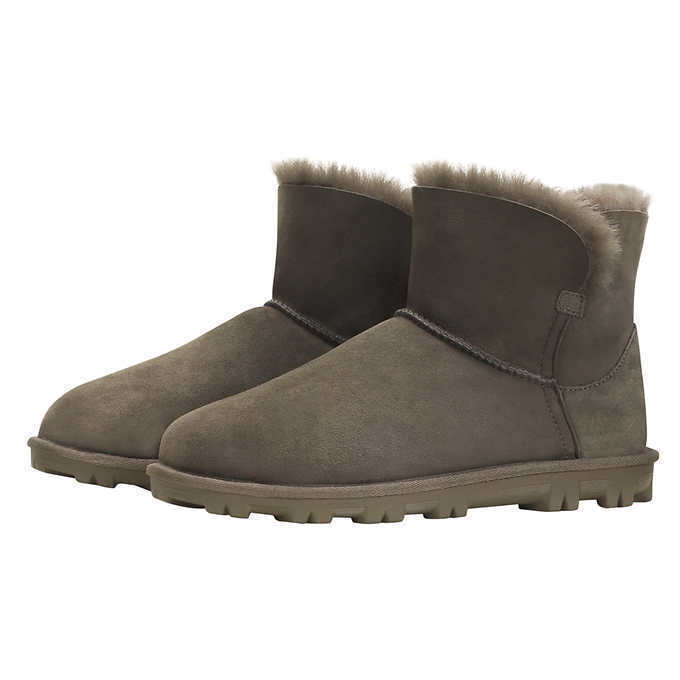 Kirkland Signature Women's Winter Boots Olive