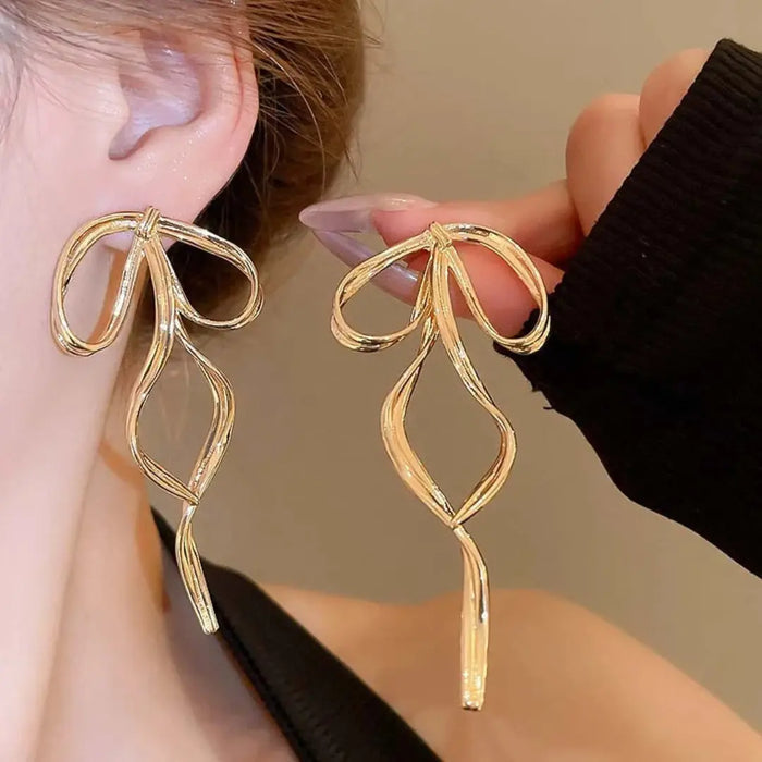 Bow Metal Long Drop Earrings fashionnsio