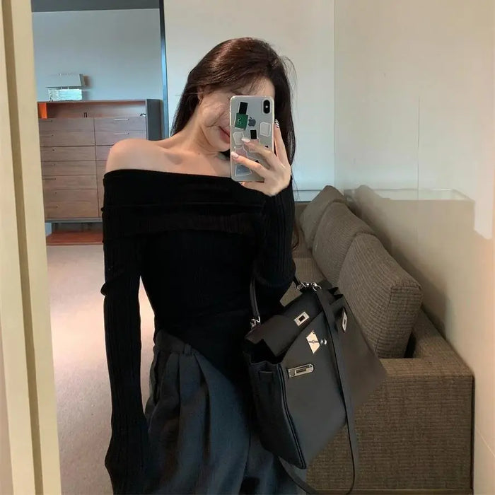 Off-Shoulder Asymmetrical Knitted Top fashionnsio