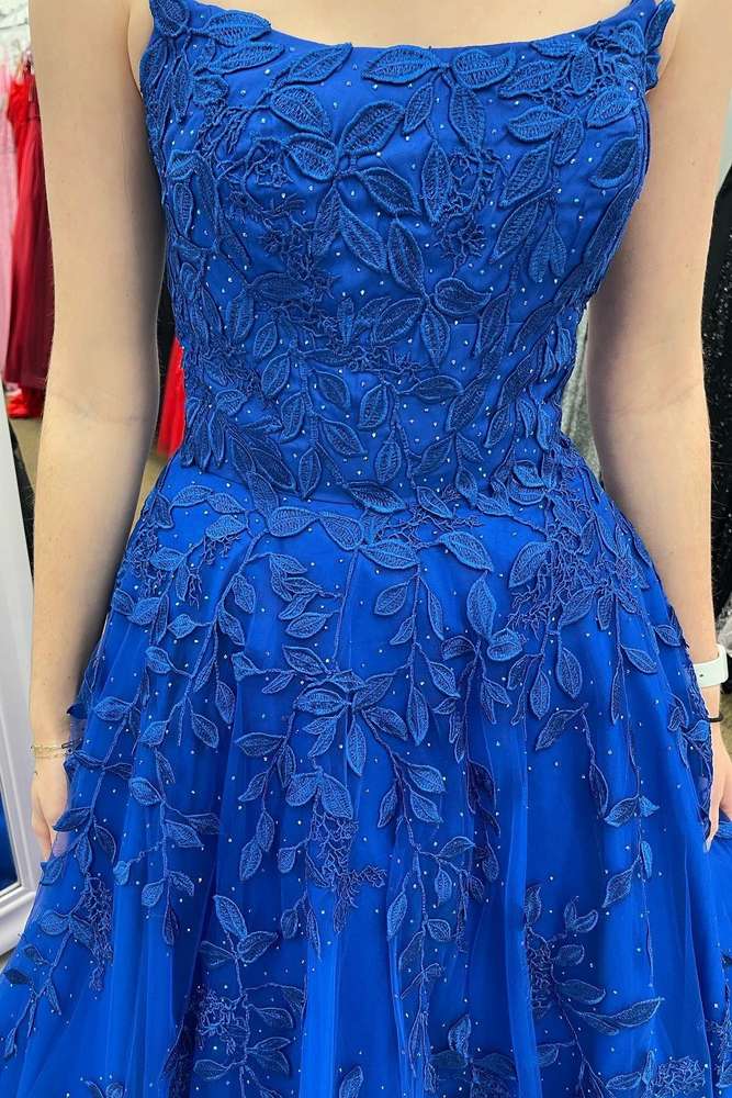 Princess Scoop Neck Lace Appliques A-line Empire-Waist Long Formal Dress