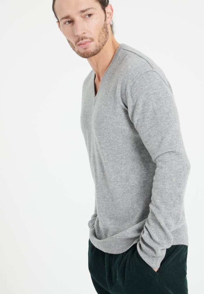 LUKE 11 Pull col V en cachemire gris clair