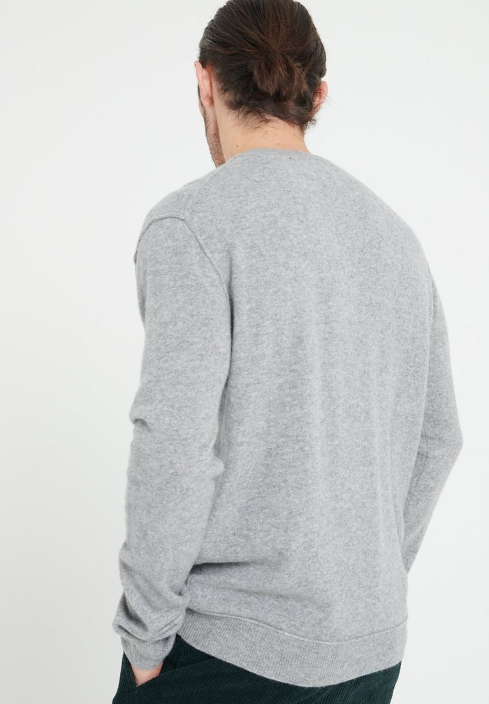 LUKE 11 Pull col V en cachemire gris clair