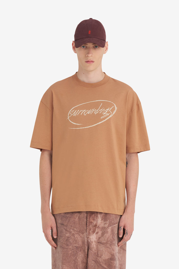 RELAX T-SHIRT SURROUNDINGS XXS / CAMEL