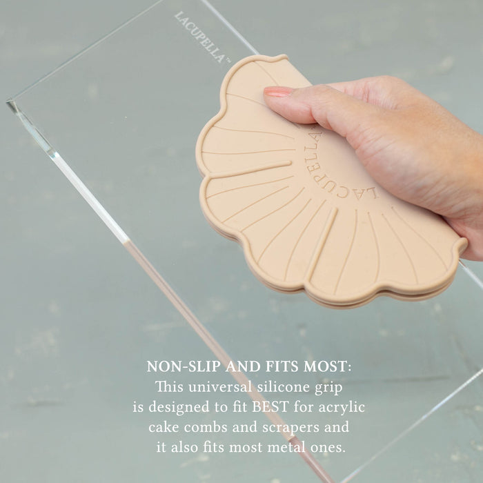 Silicone Comfort Grip for Icing Scrapers and Combs. Great for cake decorating and frosting your own cakes. Lacupella cake decorating tool and buttercream icing tool.