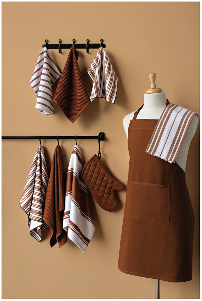 Superior Chestnut Brown Oven Mitt