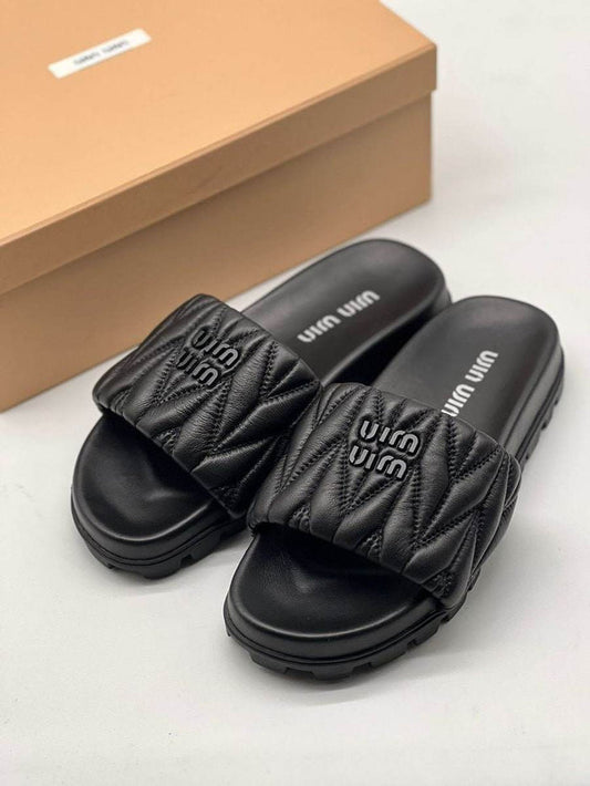 Women’s flat leather slippers Sharjah top view